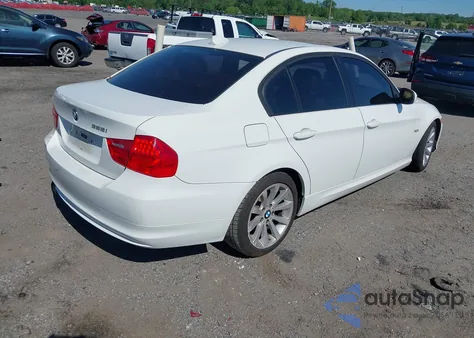 2011 BMW 328I из США, поврежденный, VIN WBAPH5C55BF093784